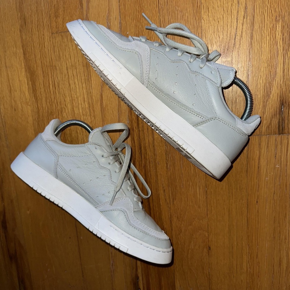 Adidas Supercourt Shoes Womens Size 7.5 Gray White Leather EE6045 Low Top Casual - Picture 2 of 10